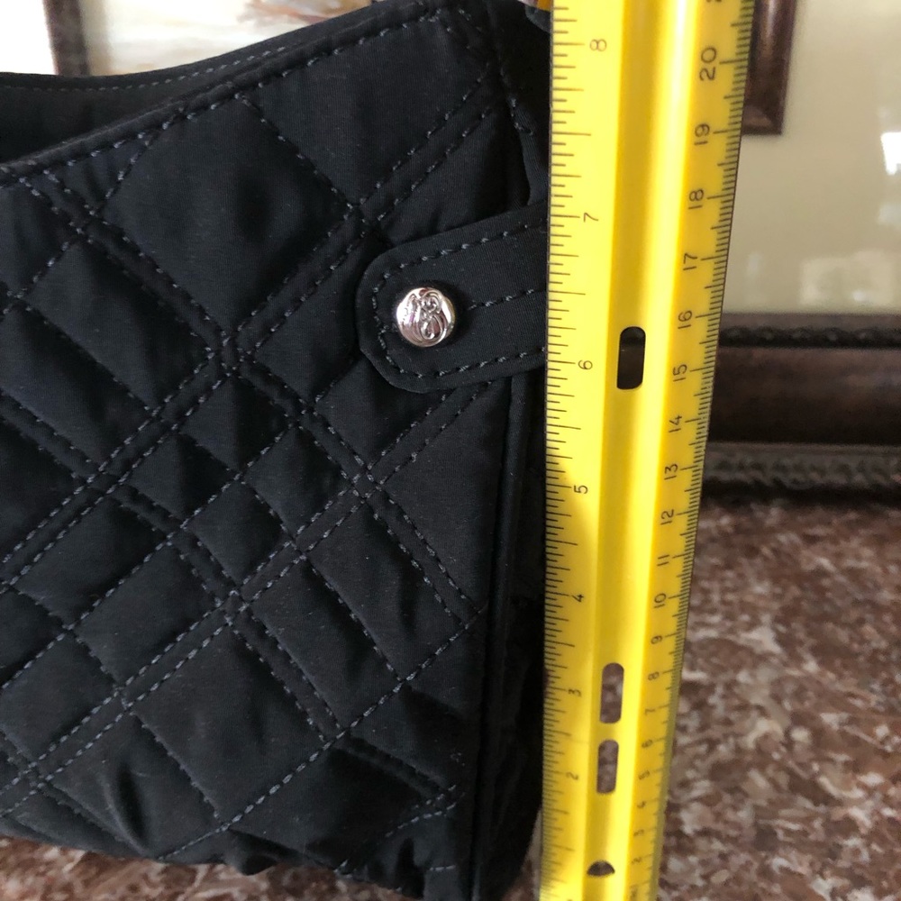 🔥Vera Bradley Classic Black shoulder bag🔥 - Picture 7 of 9